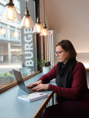 Olga Weiss Technik-Expertin für dein Onlinebusiness